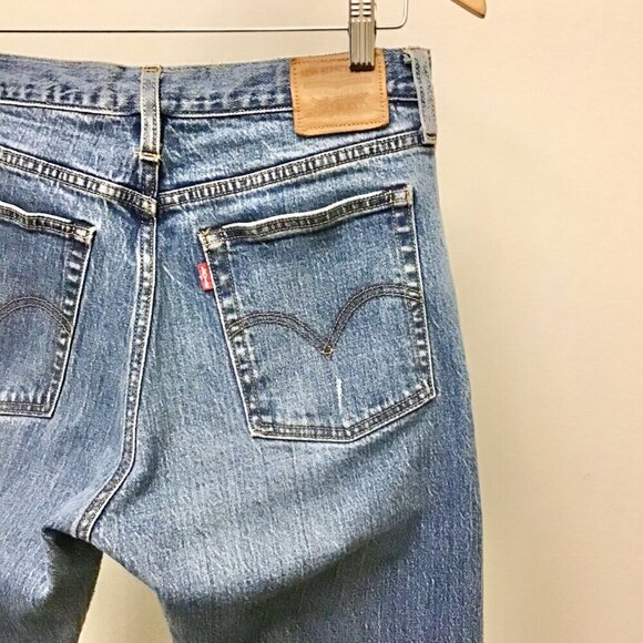 Levi’s 30 (10/11) Wedgie Ankle High Rise Jeans Premium Distressed 22861-0033 - Picture 6 of 12